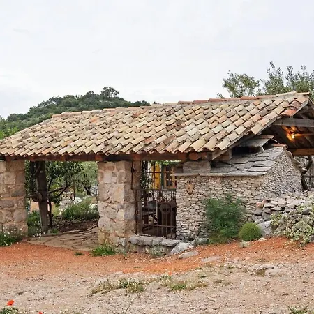 House Kadulja Ferienhaus *