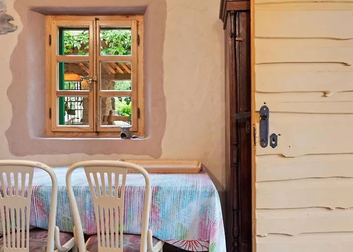 House Kadulja بيت للعطل *